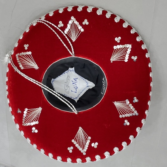 Luna genuine Sombrero child's red velvet silver sequins - Picture 3 of 12